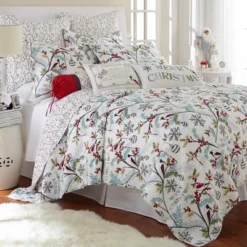 Holly Holiday Quilt Set - Levtex Home