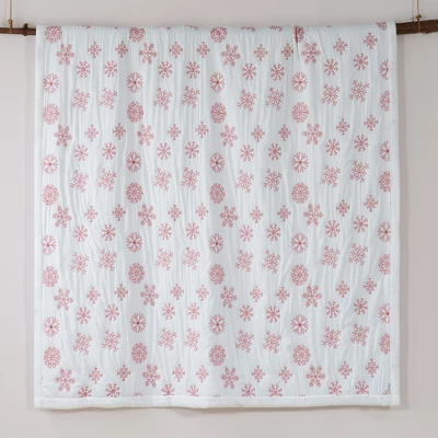 Red Snowflake Holiday Quilt Set - Levtex Home 3 Red Snowflake Holiday Quilt Set - Levtex Home - Image 3