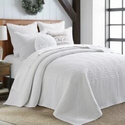 O Christmas Tree White Bedspread Set - Levtex Home